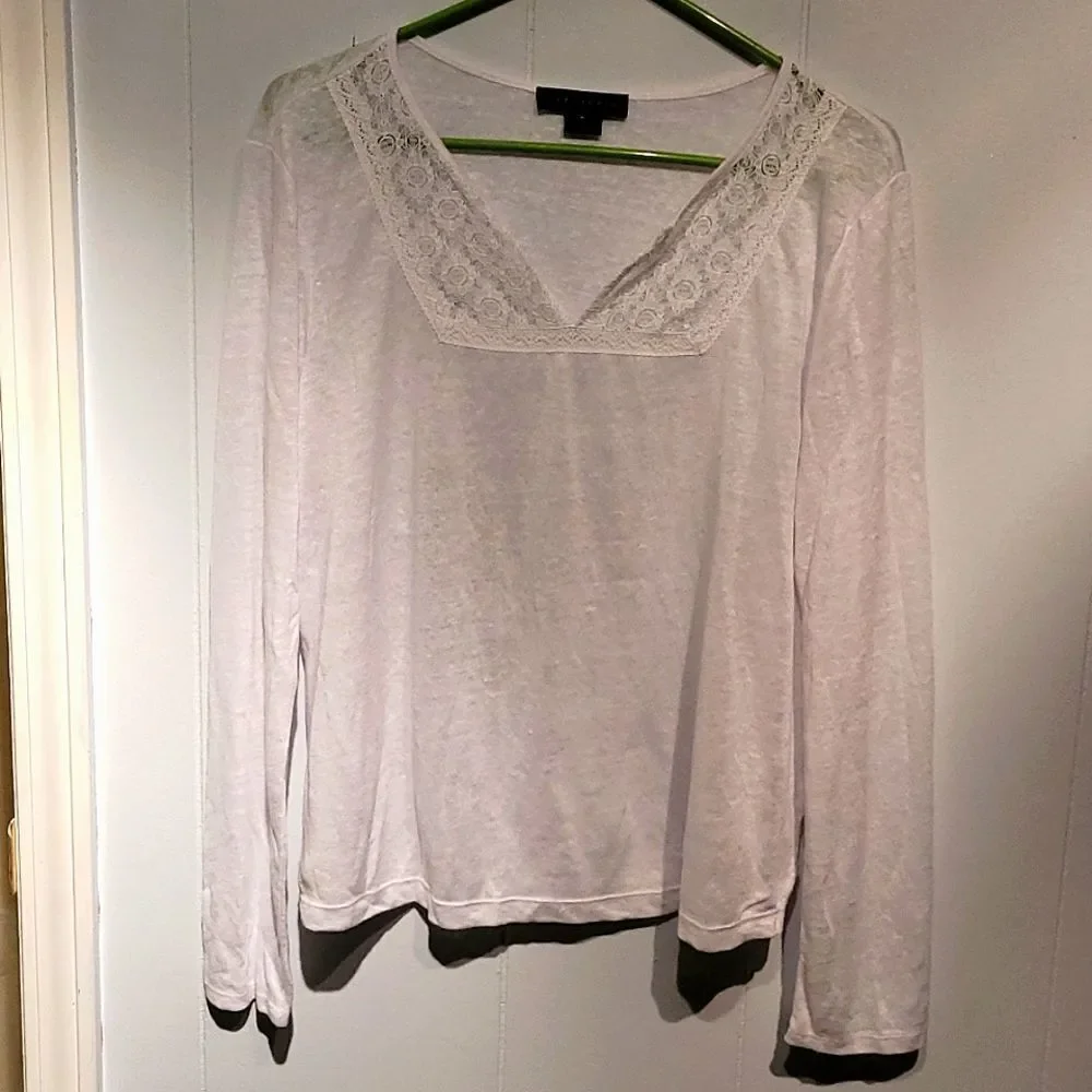 Sanctuary Lora Crochet lace neck long sleeve white tee medium